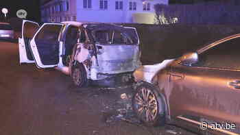 Twee geparkeerde wagens in brand in Hoboken... geen kwaad opzet volgens de politie - ATV