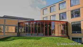 Neues Besucherzentrum der Bauhaus-Bundesschule in Bernau eröffnet - rbb24