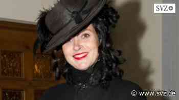 Neuer Friedhof in Parchim: „Schwarze Witwe“ gibt Einblicke in den Umgang mit Tod und Trauer | svz.de - svz – Schweriner Volkszeitung