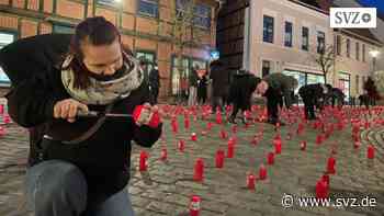 Parchim: Friedlicher Corona-Protest, stilles Gedenken in Parchim | svz.de - svz – Schweriner Volkszeitung