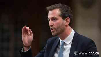 Two backbenchers show the nation how to talk about the pandemic without screaming