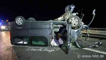 Verl: Junge (13) schwer verletzt: Ukrainischer Van verursacht A2-Massencrash - BILD