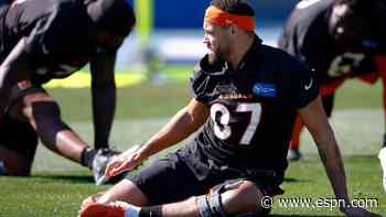 Source: Bengals TE Uzomah (knee) to play in SB