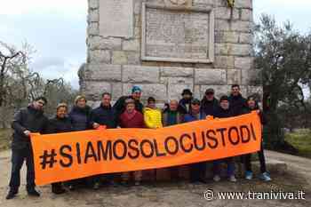 "Siamo solo Custodi" di nuovo all'opera per ripulire l'epitaffio della Disfida di Barletta - TraniViva