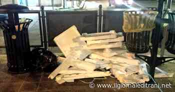 Trani, una montagna di polistirolo ai piedi dei cestini. Ma al cassonetto non si torna - ilgiornaleditrani - Radio Bombo