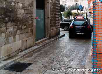 Trani, parcheggio folle in piazza Longobardi blocca la circolazione: intervengono i Carabinieri - ilgiornaleditrani - Radio Bombo