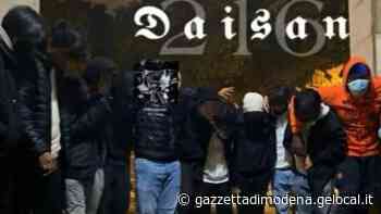 Modena. Da Instagram al Novi Sad: viaggio tra le baby gang che spaventano il centro - La Gazzetta di Modena