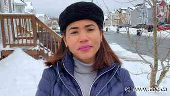 Teenager abandoned by airline; Canadian plastic bags littering India: CBC's Marketplace cheat sheet