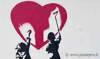 Gallarate: un cuore cope le scritte dei vandali - La Prealpina