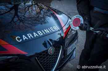All'alba pugni e calci alle saracinesche durante la lite d'amore, intervengono i carabinieri - AbruzzoLive