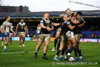 Luke Gale helps 12-man Hull claim narrow win over Wakefield Trinity - The Independent