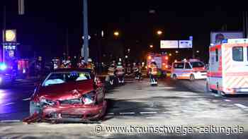 Verletzte nach Kollision auf Frankfurter Straße in Braunschweig