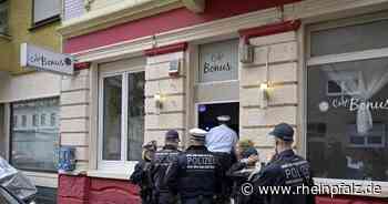 Gaststättenkontrollen: Verstöße gegen Corona-Regeln und Schwarzarbeit - Mannheim - Rheinpfalz.de