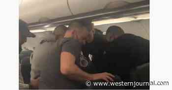 Watch: Passengers Panic as Man Threatens to 'Kill Everyone' Mid-Flight, Accuses Woman of 'Stealing His DNA'