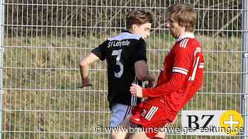 Hitziges Duell in Kästorf endet torlos, Isenbüttel siegt