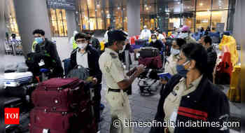 Coronavirus Omicron variant India live updates: Maharashtra daily Covid tally drops to 47-day low; deaths too fall by 46% - Times of India
