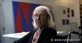 Carmen Herrera, Cuban-Born Artist Who Won Fame at 89, Dies at 106