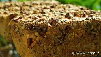 Pane alle noci: perché mangiarlo fa bene al nostro organismo - INRAN