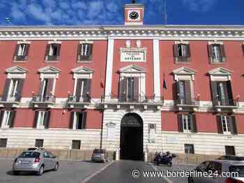Bari, cambiano le modalità di accesso in Prefettura: ingresso consentito solo a chi si prenota online - Borderline24.com