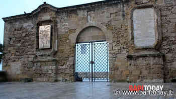 Un grande cuore luminoso sulla terrazza del Fortino Sant'Antonio: così Bari celebra l'amore nel giorno di San Valentino - BariToday
