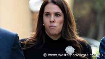 Roberts-Smith's ex-wife details his affair - Western Advocate