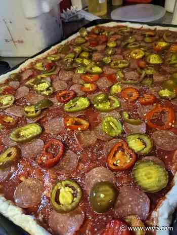 Niagara Falls pizzeria preparing for the Super Bowl with traditional old fashioned pizza