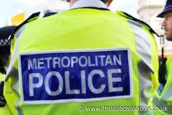 Met commander who wrote drug policy 'took cannabis and LSD'