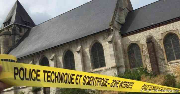 Prozess um Mordanschlag auf Priester in Frankreich begonnen