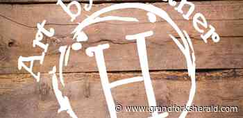 5 Questions with Heather Krause; a pour painter with spinocerebellar ataxia - Grand Forks Herald