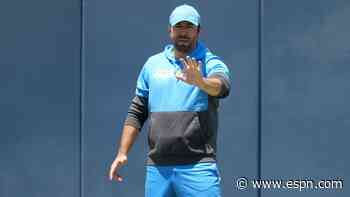Source: Dolphins to hire Chargers' Smith as OC