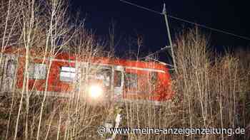 Feuerwehr: Toter bei Bahnunglück in Oberbayern war Fahrgast
