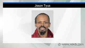 Police: Man seen breaking into two businesses with hammer arrested with $59 in ones