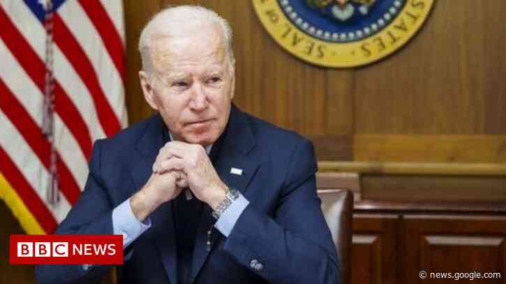 Ukraine crisis: Biden and Johnson say still hope for diplomatic agreement - BBC News