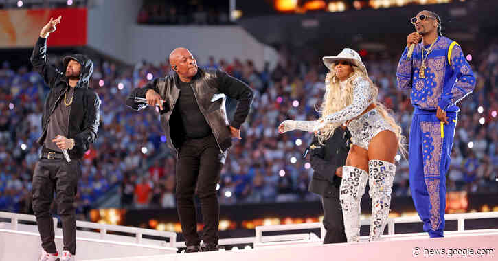 Rap Takes Over Super Bowl Halftime, Balancing Celebration and Protest - The New York Times