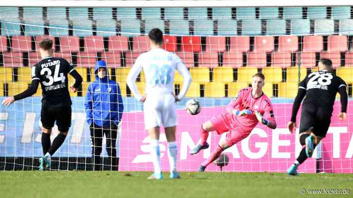 Elferkiller Krahl rettet dezimierter Viktoria einen Zähler gegen Verl - kicker