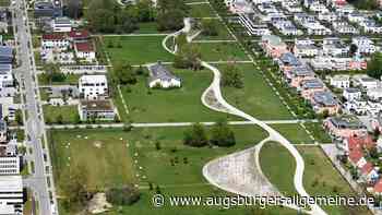 Einsatz im Sheridanpark: Feuerwehr rettet Jungen von Baum