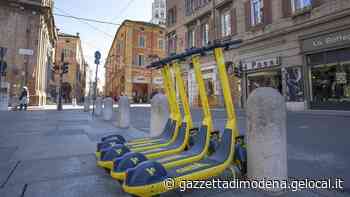 Modena, quei monopattini ritirati all'improvviso E i modenesi adesso chiedono i rimborsi - La Gazzetta di Modena