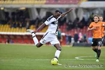 Parma, quanti dubbi: davanti con Simy e Benek - Forza Parma