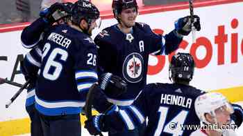 DeBrincat’s 28th goal snaps tie in 3rd, Blackhawks down Jets - Belleville News-Democrat