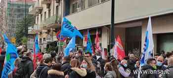 Pfizer: presidio davanti sede Confindustria a Catania - Sicilia - Agenzia ANSA