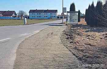 Für einen ordentlichen Weg zum Bushäuschen - Plattling - Passauer Neue Presse