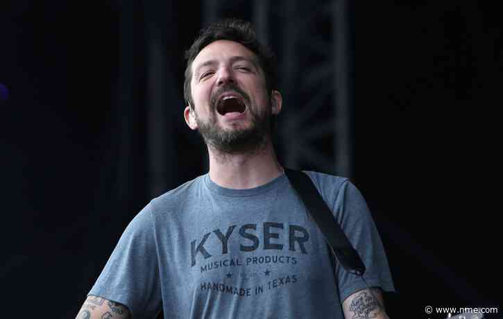 Frank Turner says it would be “pretty funny and cool” if he won this week’s chart battle