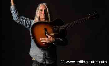 Steve Poltz Leans Into Dylan-esque Wordplay on the Tongue-Twisting Song ‘Can O’ Pop’