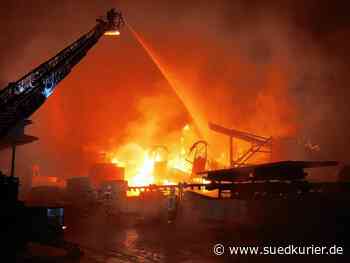 Stockacher Feuerwehr unterstützt Kollegen beim Löschen eines Großbrands im ... | SÜDKURIER Online - SÜDKURIER Online