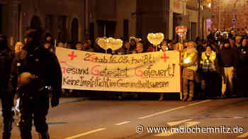Tausende protestieren gegen Corona-Maßnahmen in Sachsen - Radio Chemnitz