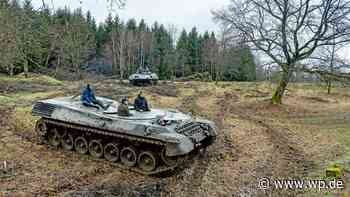 Siegen: Pflegepanzer pflügt wieder die Trupbacher Heide um - WP News