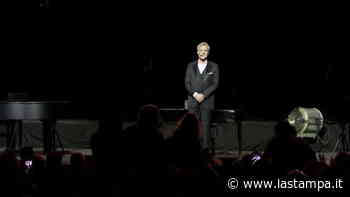 Baglioni debutta al Teatro dell'Opera di Roma: "Ciao a tutti, mi chiamo Claudio e sono tre anni che non facci… - La Stampa