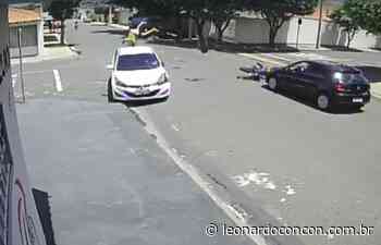 Motociclista invade 'Pare' em Birigui (SP). Veja o que acontece - Leonardo Concon