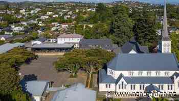 Covid-19 Omicron outbreak: Cases confirmed at three Nelson schools - New Zealand Herald