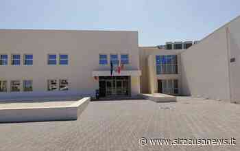 Siracusa, il sottosegrerario all'Istruzione Barbara Floridia all'incontro "Einaudi Ambiente Sostenibile -La Transizione Ecologica è Scuola" - Siracusa News